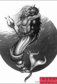 Tatuirovka 520 Galereya: Mermaid zarb naqshli rasm