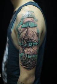 Suosittu purjehdus tatuointi malli käsivarteen