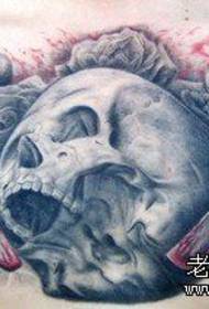Jeropeeske en Amerikaanske ôfbyldings foar tatoeëren foar foarkast boarst