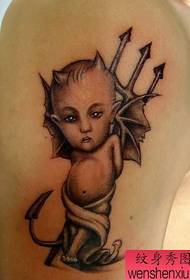 Arm söt europeisk och amerikansk liten djävul tatuering mönster