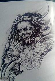 Tradisjonelt Death Goddess Tattoo Pattern
