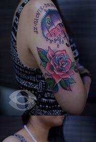 Arm pop beautiful umbrella with rose tattoo pattern