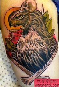 Recommend a school style eagle tattoo