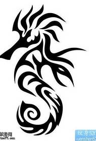 manuskript et totem dragon tatoveringsmønster