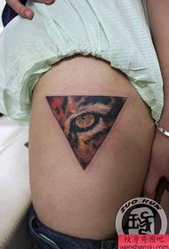 girls side waist cool eye tattoo pattern