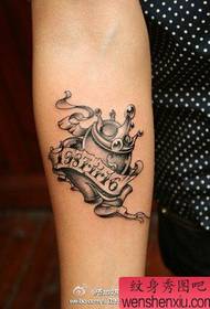 Arm pop good-looking love with crown tattoo pattern