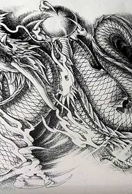 rukopis uzorak tetovaže zmaja