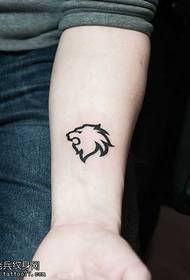 Лев голова тотем татуювання візерунок
