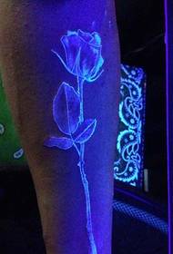 Mode wunderschöne fluoreszierende Tätowierung