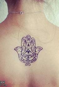 gut aussehendes Totem-Tattoo-Muster