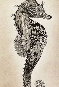 patrón de tatuaxe de hipocampo de bo aspecto