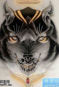 ຮູບແບບ tattoo ຕົ້ນໄມ້ wolf angel