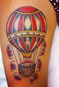 romantisches Heißluftballon Tattoo
