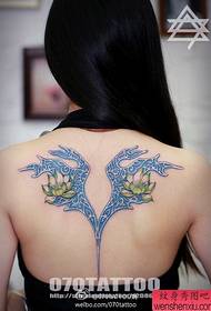 Recommend a beautiful tattoo on the back of the beauty