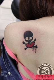 girls shoulder cute pirate skull love tattoo pattern