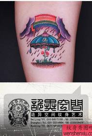 ett populärt coolt svart moln blixtparaply tatuering mönster