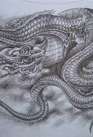kietas populiarus pusiau nugaros juodo ir balto drakono tatuiruotės modelis