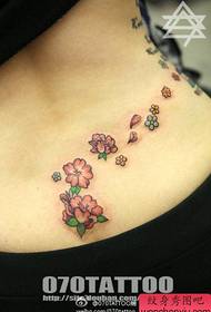 popular exquisite Girls waist floral tattoo pattern