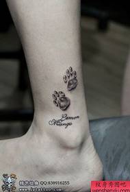 szépség lábak népszerű gyönyörű macska mancs tetoválás mintát