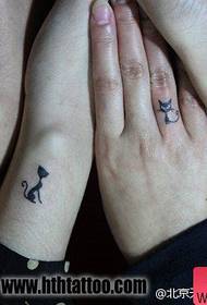 kız için bir grup Kedi dövme deseni