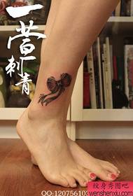 girls legs small and popular small black and white bow tattoo pattern