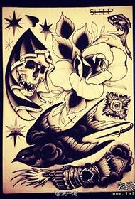 一组流行经典的骷髅燕子玫瑰纹身手稿