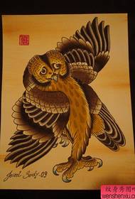 e schéint populäre Old School Owl Tattoo Manuskript