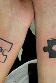 A personalized couple tattoo pattern is released by the tattoo show map