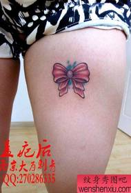 女孩的腿時尚蝴蝶結紋身圖案