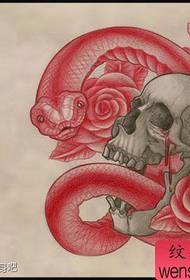 klasika malvarmeta serpento kaj krania tatuaje-manuskripto