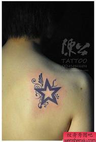 Kızlar omuz popüler popüler Totem pentagram dövme deseni