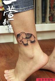 djevojke noge modni lijepi mali slon Tattoo uzorak