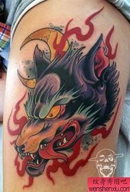 kurudzira inotonga yeEuropean neAmerican wolf head tattoo maitiro