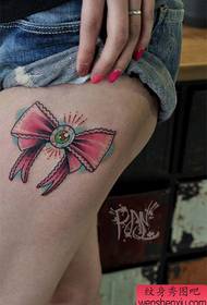 Girl's legs popular popular bow tattoo pattern