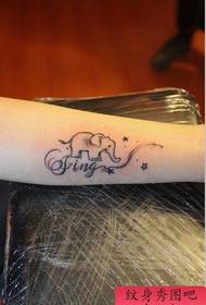 lányok kar divat aranyos kis elefánt tetoválás minta
