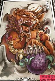un patrón de tatuaje de león Tang clásico clásico de un color
