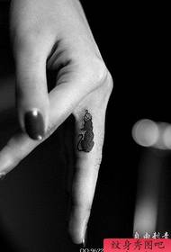 Finger söpö pieni kissa tatuointi malli