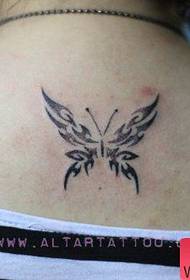 момиче гръб красива мода пеперуда татуировка модел