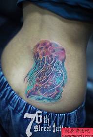 grožis šoniniame juosmenyje populiarus gražios spalvos medūzų tatuiruotės modelis