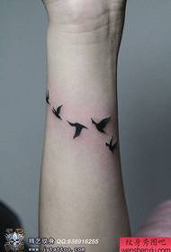 corak tatu burung fesyen gadis fashion fesyen