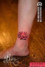 girl's small and delicate color lotus tattoo pattern