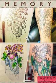 stilingų ir gražių spalvų dramblio tatuiruotės rankraštis