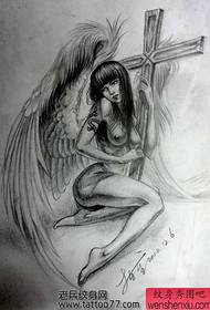 一幅另类美女天使翅膀纹身手稿