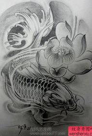 manuscrito de tatuagem popular popular lotus carpa