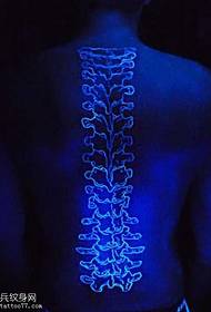back pattern ng magandang fluorescent na tattoo