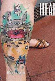linda tatuaxe de tartaruga no becerro
