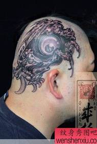 Japonski tatoo deluje tatoo glave in oči deluje