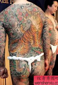 Japón completo Tattoo tatuaje de tigre