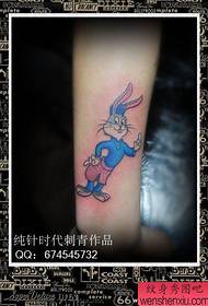 braço cartoon coelho estorninho tatuagem padrão