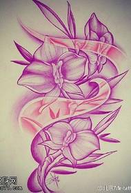 pintado a man fermoso patrón de tatuaxe de magnolia
